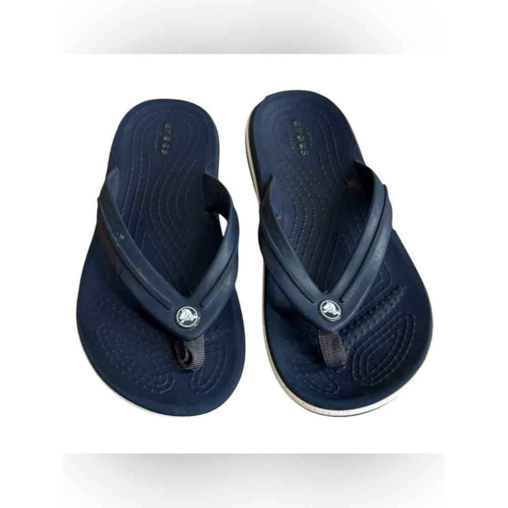 CROCS Kids Boys Navy Blue Flip Flops Sandals. J1.